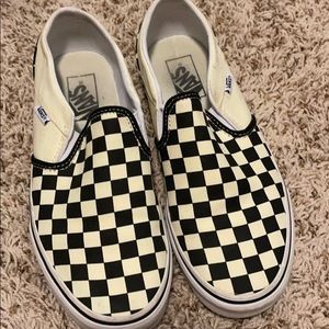 women’s checkered vans size 9